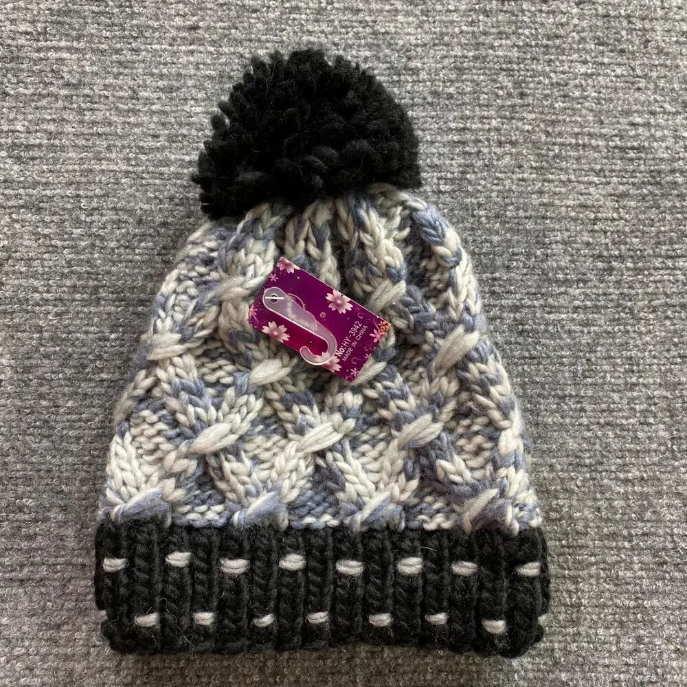 Warmful Womens Pom Pom‎ Beanie One Size Black Gray Chunky Cable Knit Winter Ski